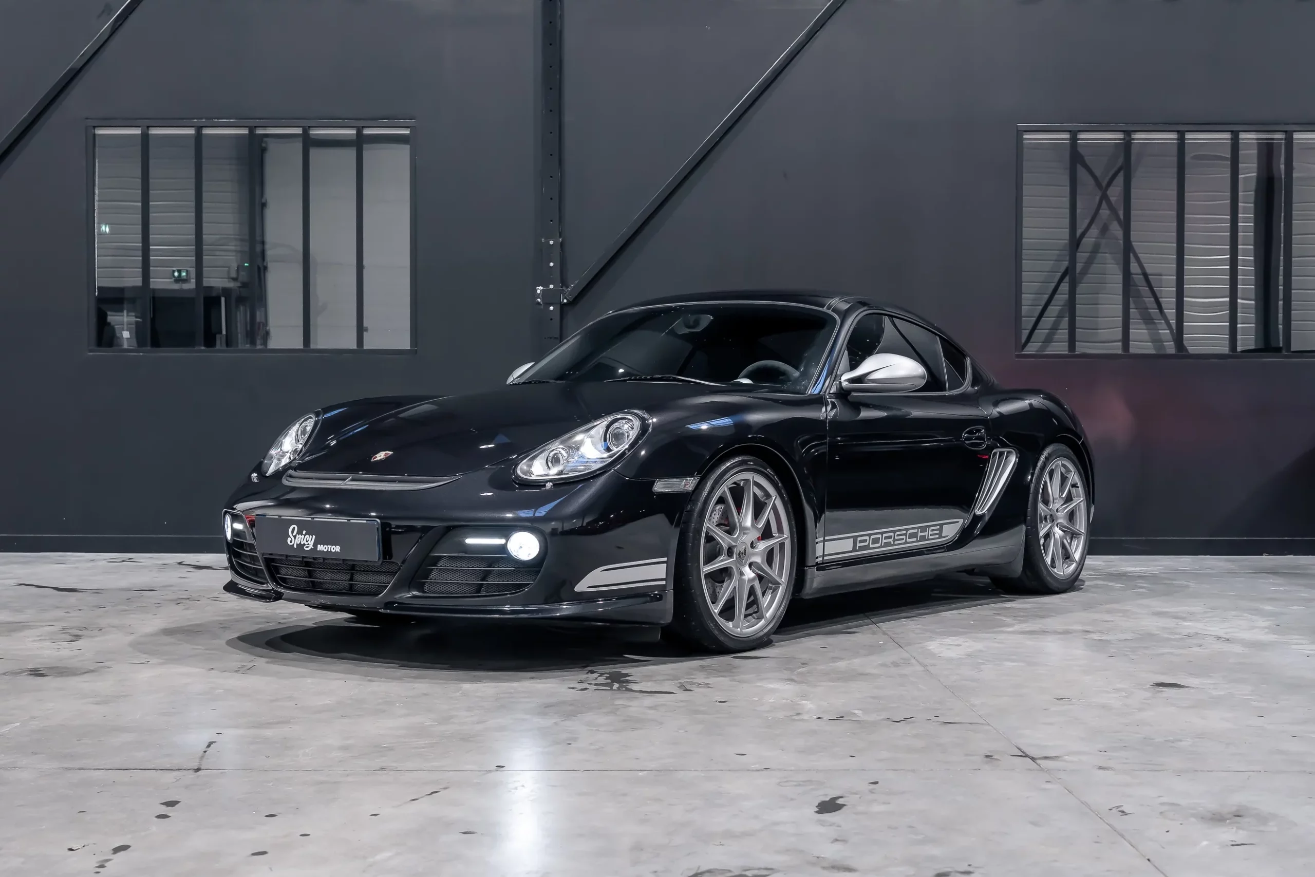 Spicy Motor - Cayman R-33_resultat