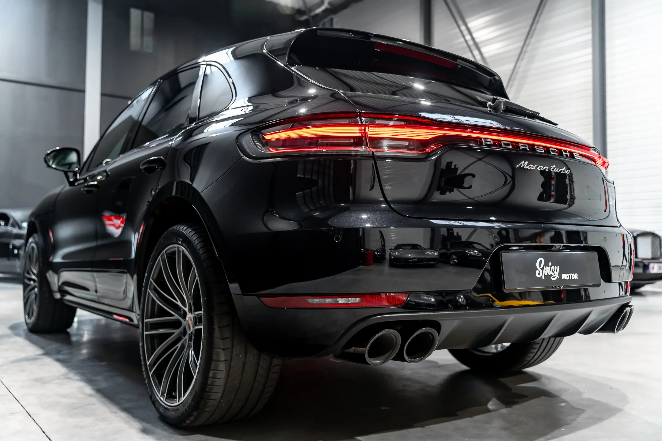 Spicy-Motor-Macan-104_resultat