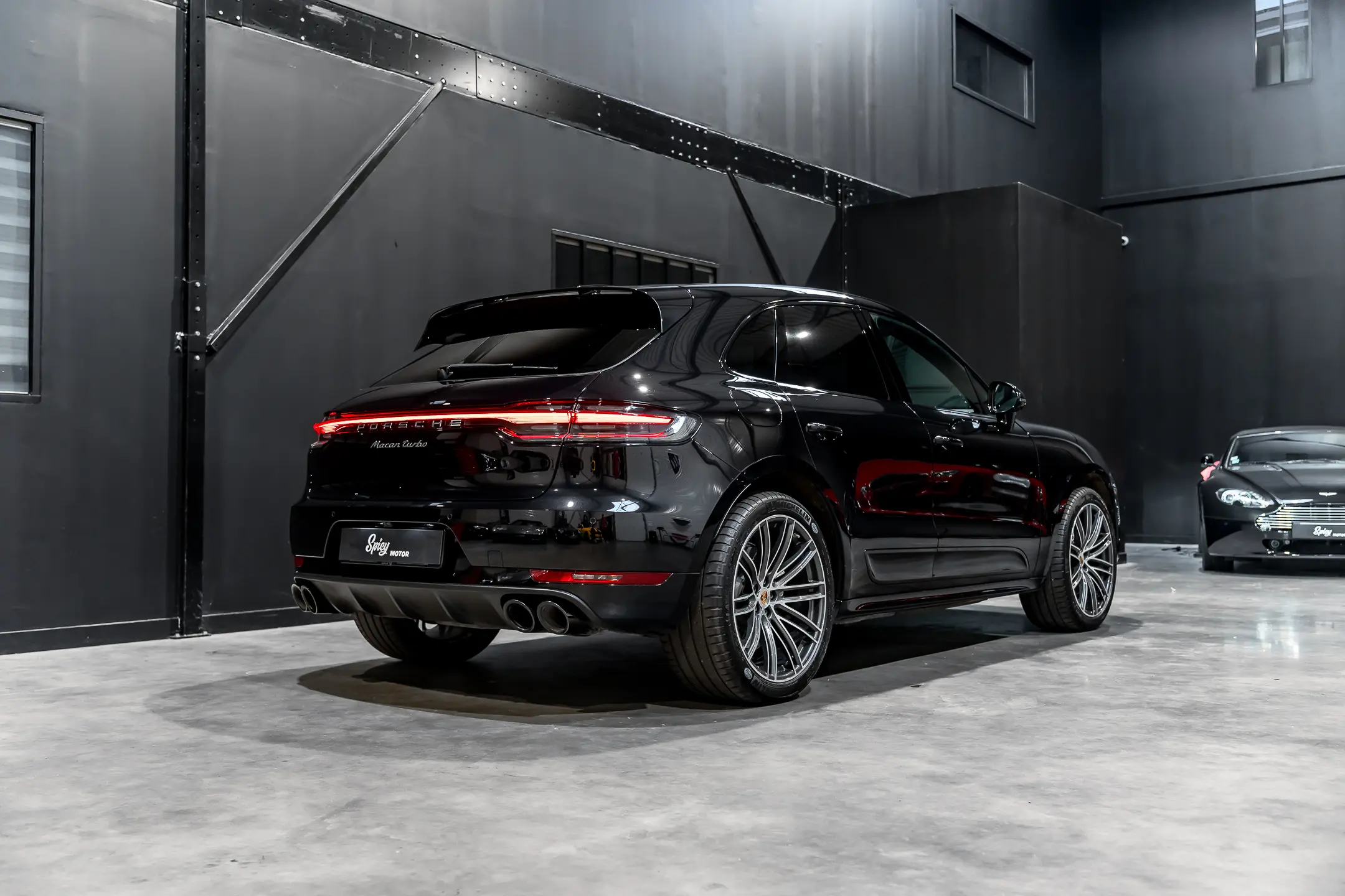 Spicy-Motor-Macan-109_resultat