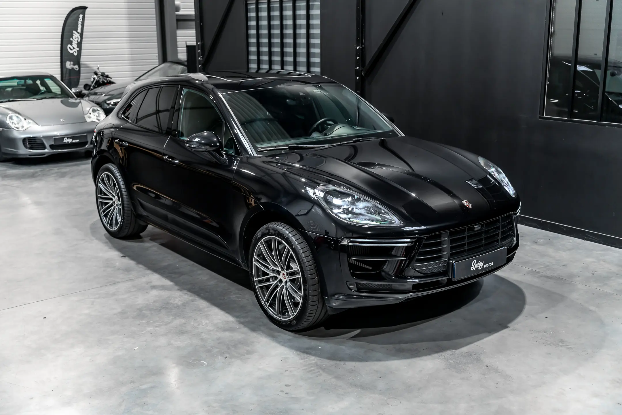 Spicy-Motor-Macan-93_resultat